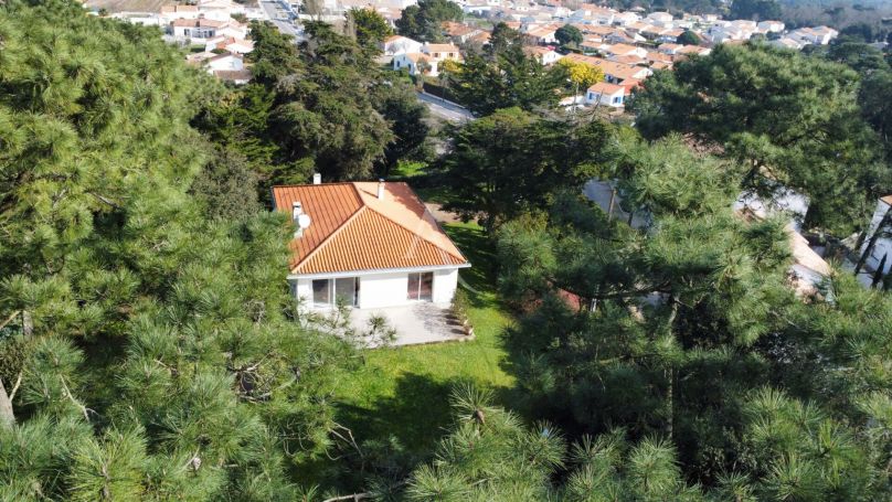 A vendre MAISON  9 PIECES 213 M2 PLAGE à PIED SAINT VINCENT SUR JARD