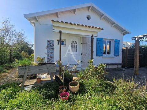 A vendre MAISON  5 PIECES 90 M2 BORD DE MER TALMONT SAINT HILAIRE