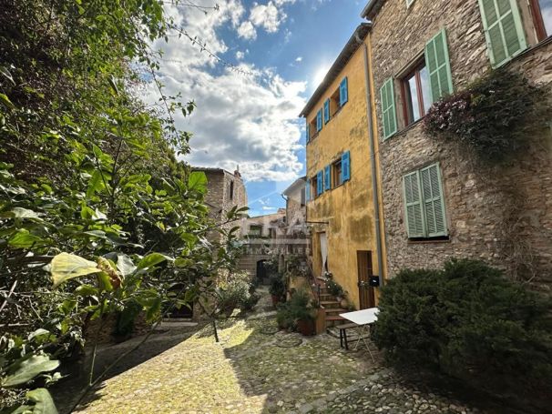 A louer APPARTEMENT T2 47 M2 BORD DE MER CAGNES SUR MER
