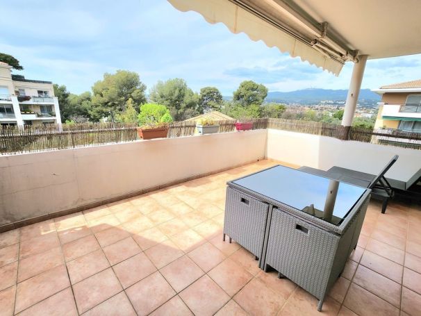A louer APPARTEMENT T3 74 M2 TERRASSE  MARSEILLE 13EME