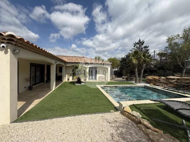A vendre MAISON  6 PIECES 160 M2  PLAN D AUPS STE BAUME