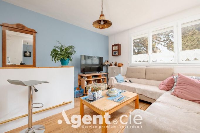 A vendre APPARTEMENT T4 70 M2 BORD DE MER HEROUVILLE ST CLAIR