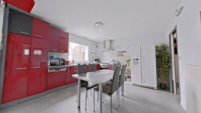 A louer MAISON  D'ARCHITECTE  HERIC