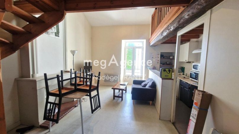 A louer APPARTEMENT DUPLEX T4 80 M2  SAINTES