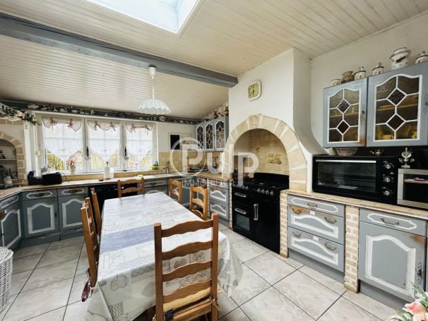A vendre MAISON  DE MAîTRE  ECOURT ST QUENTIN