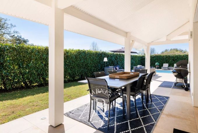 A vendre VILLA 4 PIECES 155 M² TOSSE