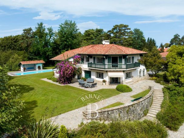 A vendre exceptionnelle demeure Pavlovsky 11 PIECES 450 M² CIBOURE BORDAGAIN