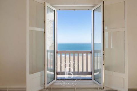 A vendre APPARTEMENT 116 M² A RENOVER  SAINT JEAN DE LUZ