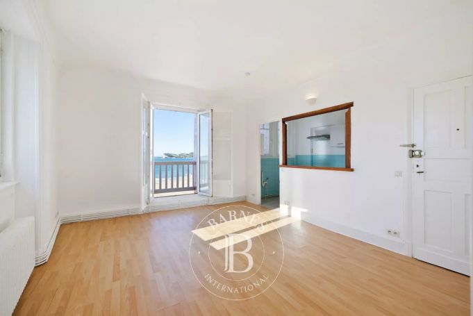 A vendre APPARTEMENT 116 M² A RENOVER  SAINT JEAN DE LUZ