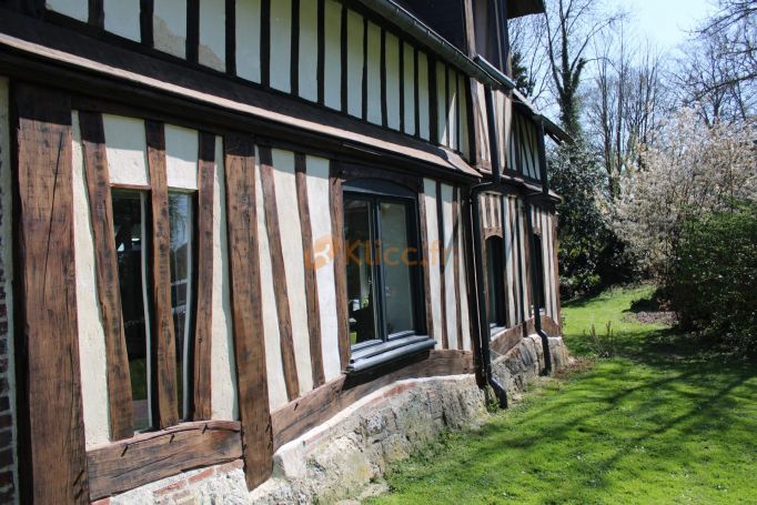 A vendre CHARMANTE MAISON 6 PIECES 195 M² TROUVILLE ALLIQUERVILLE