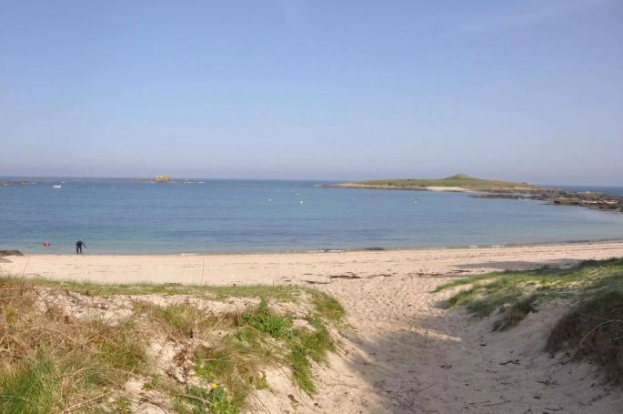 vente A 100m d'une magnifique plage !