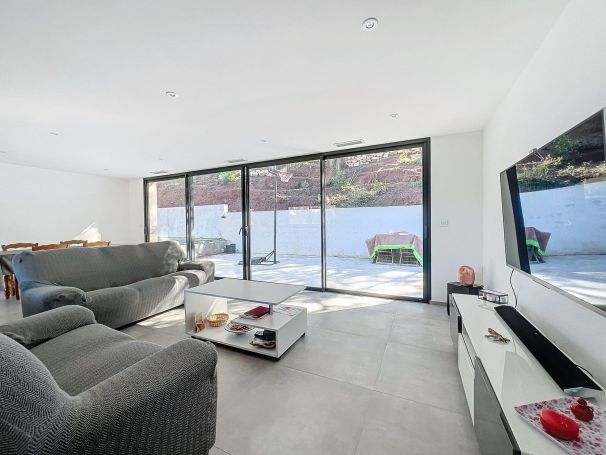 A vendre VILLA CONTEMPORAINE 4 PIECES 185 m²  PROCHE PLAGES La Seyne-sur-Mer