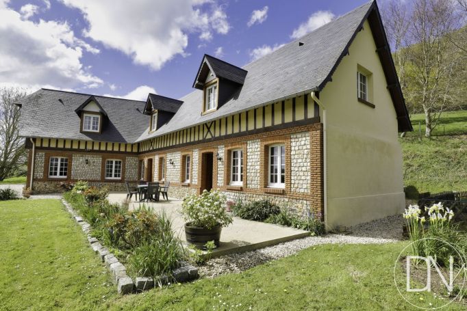 A vendre PROPRIETE normande 8 PIECES 210 M² FECAMP