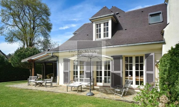 A louer MAISON  10 PIECES 200 M2 BORD DE MER LE TOUQUET PARIS PLAGE