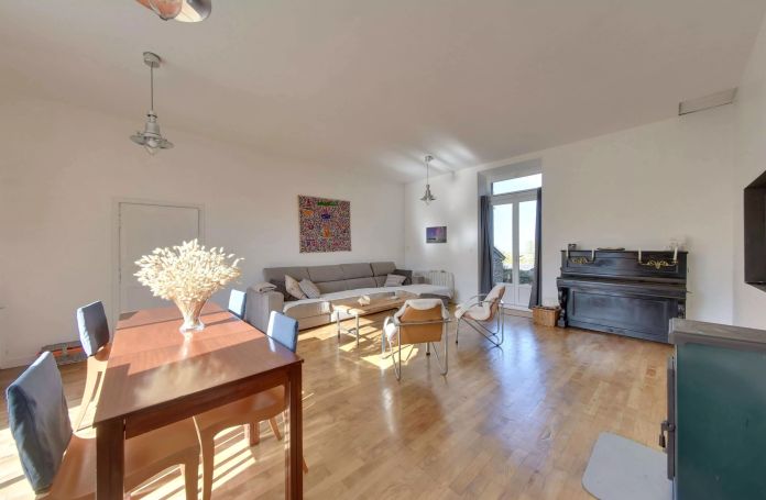 A vendre PropriETE en pierres vue mer entre Saint-Malo et le Mont Saint Michel SAINT BROLADE