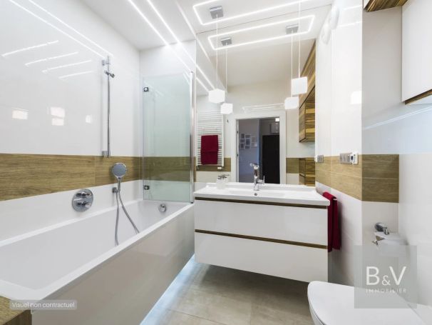A vendre APPARTEMENT T3 66 m² vue mer et montagne MENTON