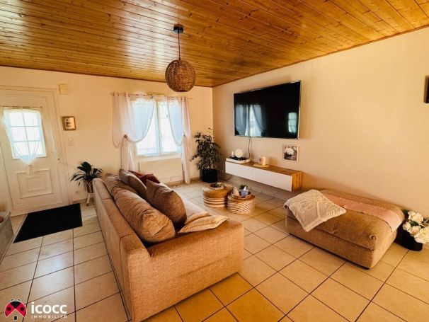 A louer MAISON  CONTEMPORAINE  CORPE