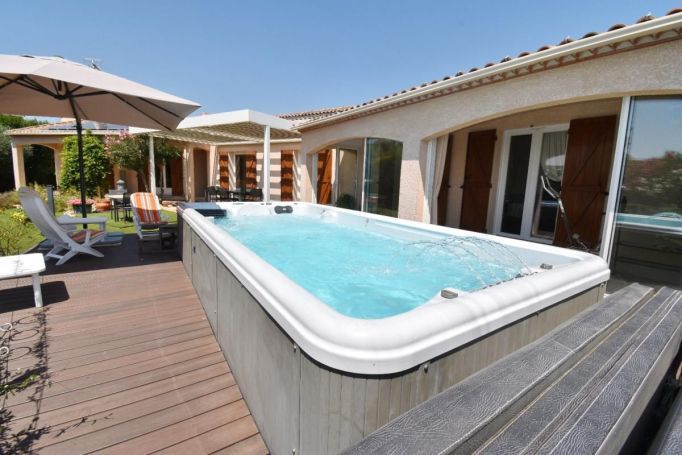 A louer MAISON  6 PIECES 183 M2 BORD DE MER MEZE