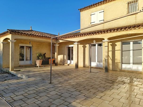 A louer MAISON  6 PIECES 164 M2  COURSAN