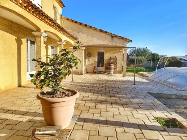 A louer MAISON  6 PIECES 164 M2  COURSAN