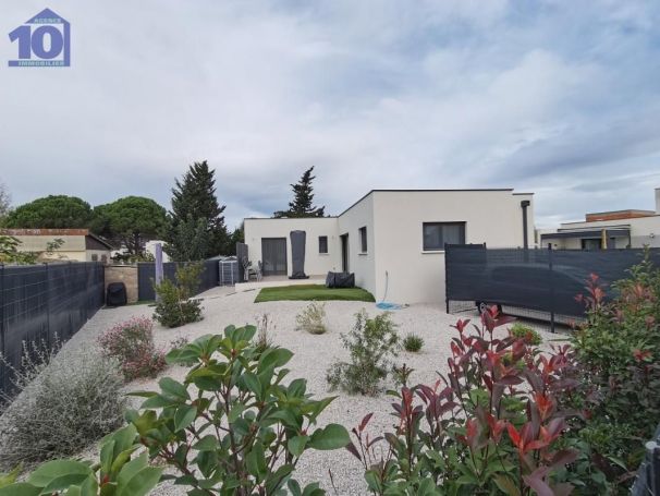 A louer MAISON  CONTEMPORAINE BORD DE MER SERIGNAN