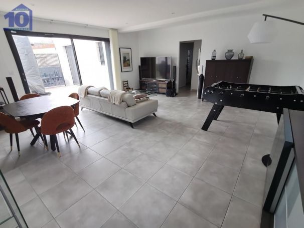 A louer MAISON  CONTEMPORAINE BORD DE MER SERIGNAN