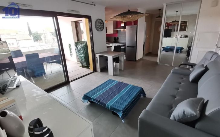 A louer APPARTEMENT DE PRESTIGE NEUF T3 59 M2 TERRASSE BORD DE MER VALRAS PLAGE