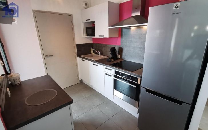 A louer APPARTEMENT DE PRESTIGE NEUF T3 59 M2 TERRASSE BORD DE MER VALRAS PLAGE