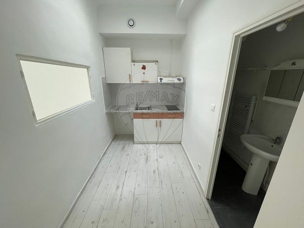 A louer STUDIO  22 M2  NIMES