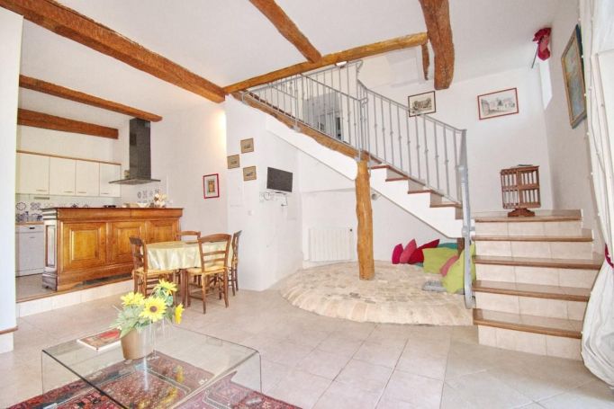A louer APPARTEMENT DUPLEX T3 74 M2 TERRASSE BORD DE MER ALIGNAN DU VENT