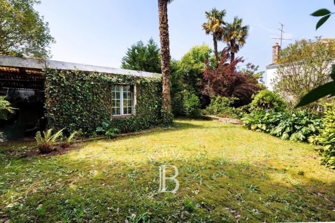 A vendre MAISON 180 M² A RENOVER SECTEUR DES ARENES BAYONNE