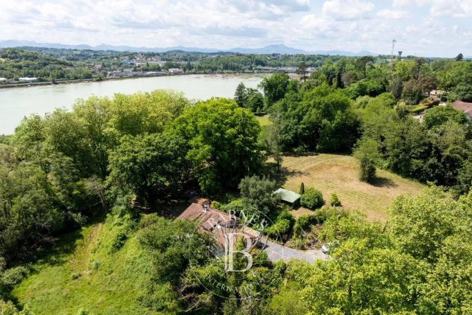 A vendre BELLE MAISON 5 PIECES 200 M² VUE SUR L'ADOUR BAYONNE