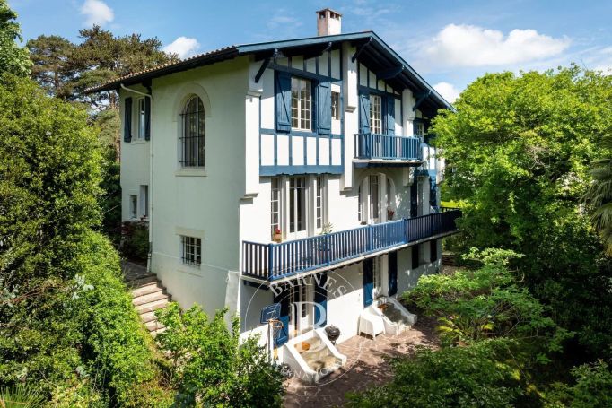 A louer MAISON  DE MAîTRE  BAYONNE