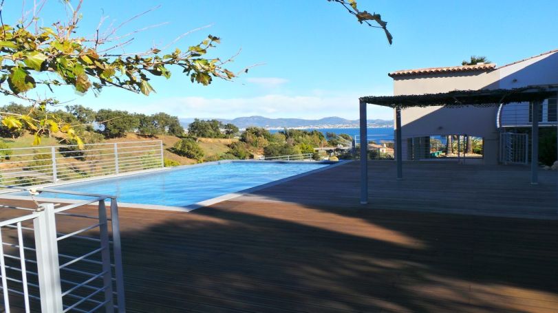 A louer MAISON  8 PIECES 250 M2 VUE MER LES ISSAMBRES