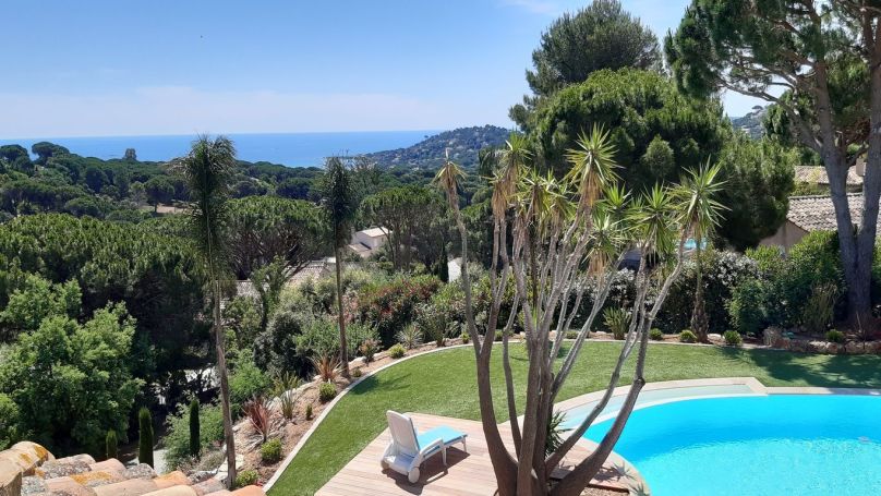 A louer MAISON  5 PIECES 230 M2 VUE MER SAINTE MAXIME