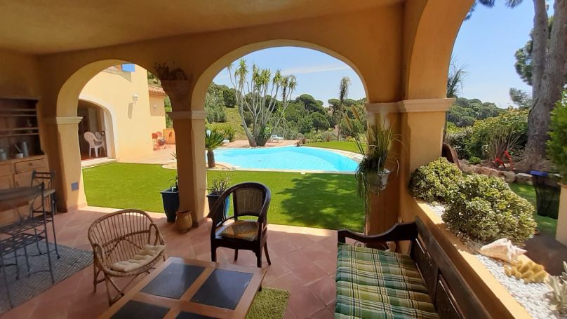 A louer MAISON  5 PIECES 230 M2 VUE MER SAINTE MAXIME