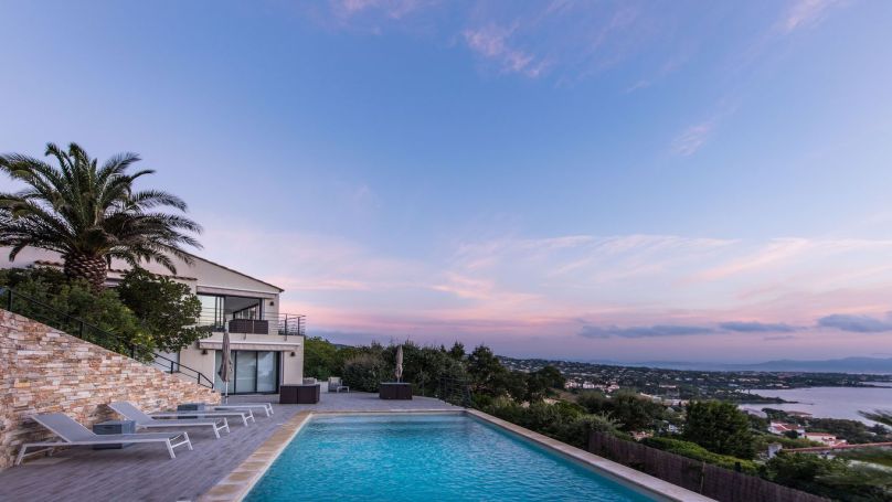 A louer MAISON  5 PIECES 160 M2 VUE MER LES ISSAMBRES