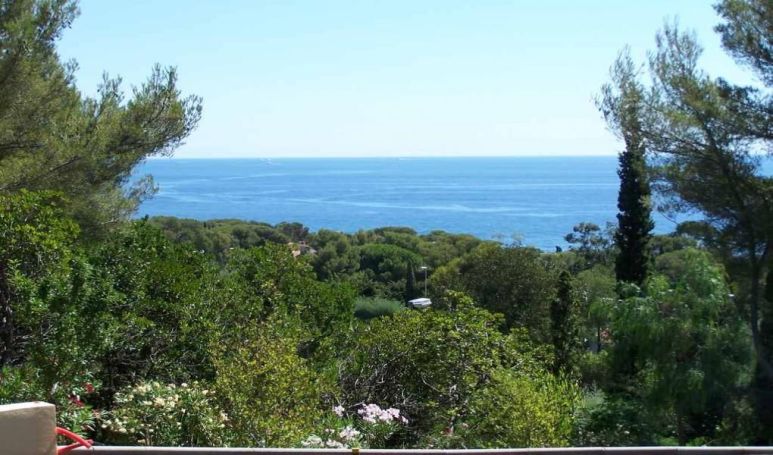 A louer MAISON  5 PIECES 250 M2 VUE MER LES ISSAMBRES