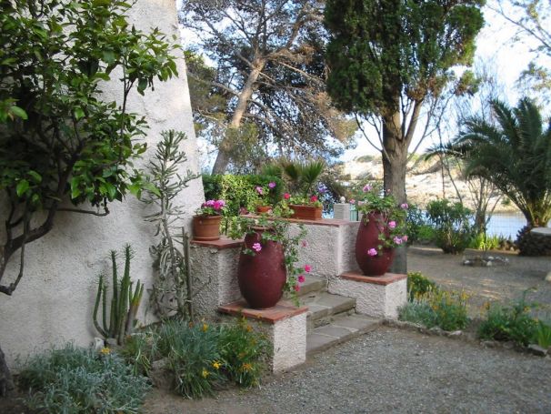 A louer MAISON  2 PIECES 35 M2 PIEDS DANS L'EAU LES ISSAMBRES