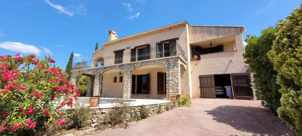 A louer MAISON  6 PIECES 186 M2 VUE MER LES ISSAMBRES