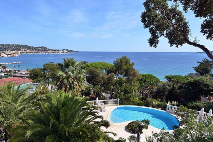 A vendre MAISON  8 PIECES 300 M2 VUE MER SAINTE MAXIME