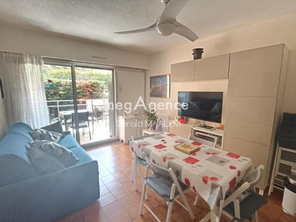 A louer APPARTEMENT T2 36 M2 TERRASSE BORD DE MER CAVALAIRE SUR MER