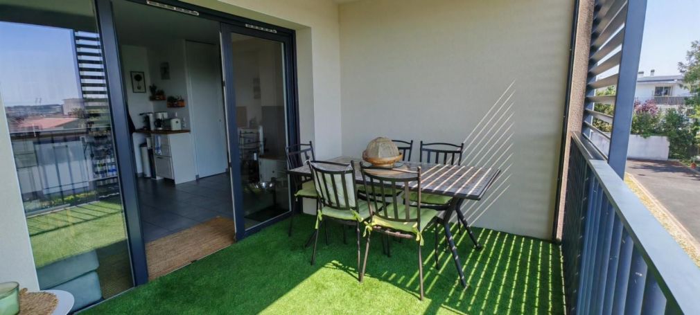 A louer APPARTEMENT T3 64 M2 BORD DE MER ROYAN