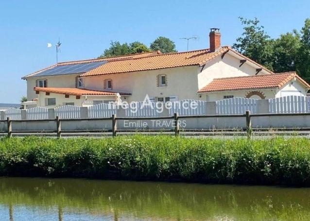 A louer GîTE  MONTAIGU