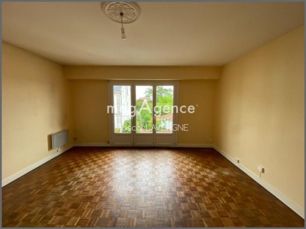 A louer APPARTEMENT T4 68 M2  CHALLANS