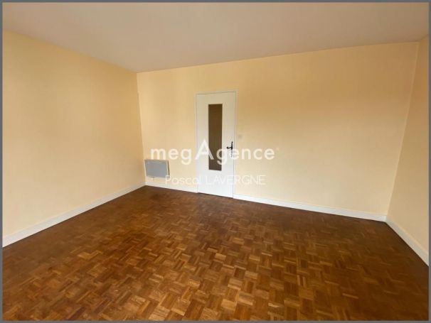 A louer APPARTEMENT T4 68 M2  CHALLANS