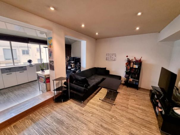 A louer APPARTEMENT T3 69 M2 BORD DE MER CAGNES SUR MER