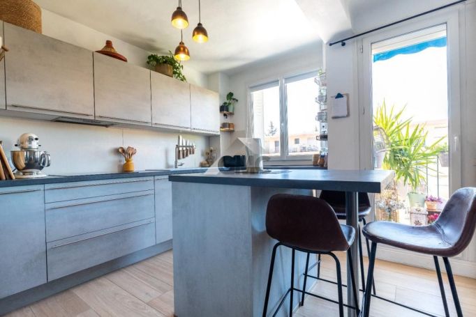 A louer APPARTEMENT T4 79 M2  CASTELNAU LE LEZ