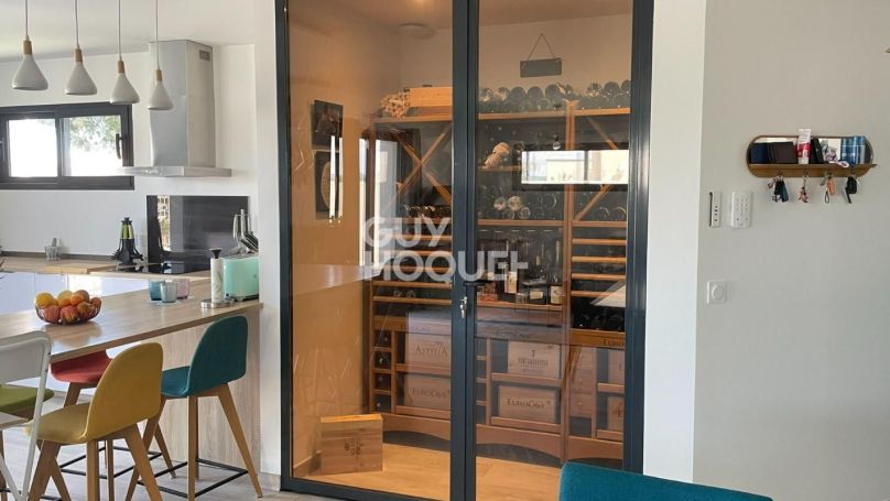 A louer MAISON  CONTEMPORAINE BORD DE MER MEZE