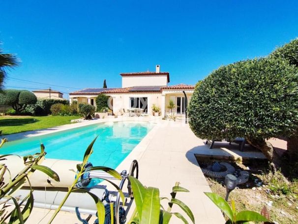 A louer MAISON  7 PIECES 166 M2  CANET
